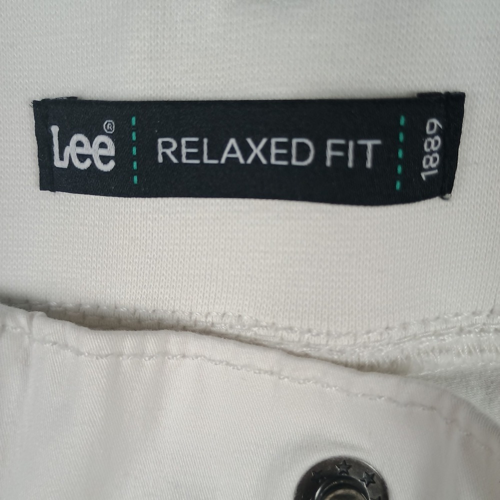 Lee Relaxed Fit White Capri Pants Womens Size 4 Stretch Casual Crop - Picture 3 of 9